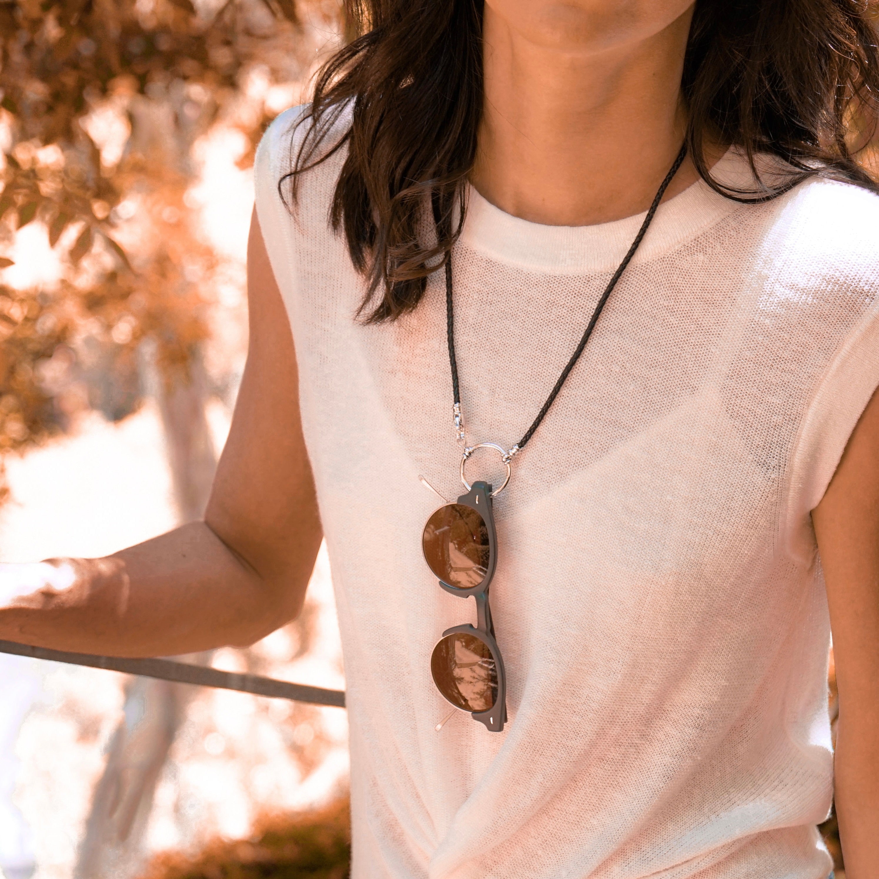 アクセサリー okumo A perfect eyeglass holder necklace to never lose glasses