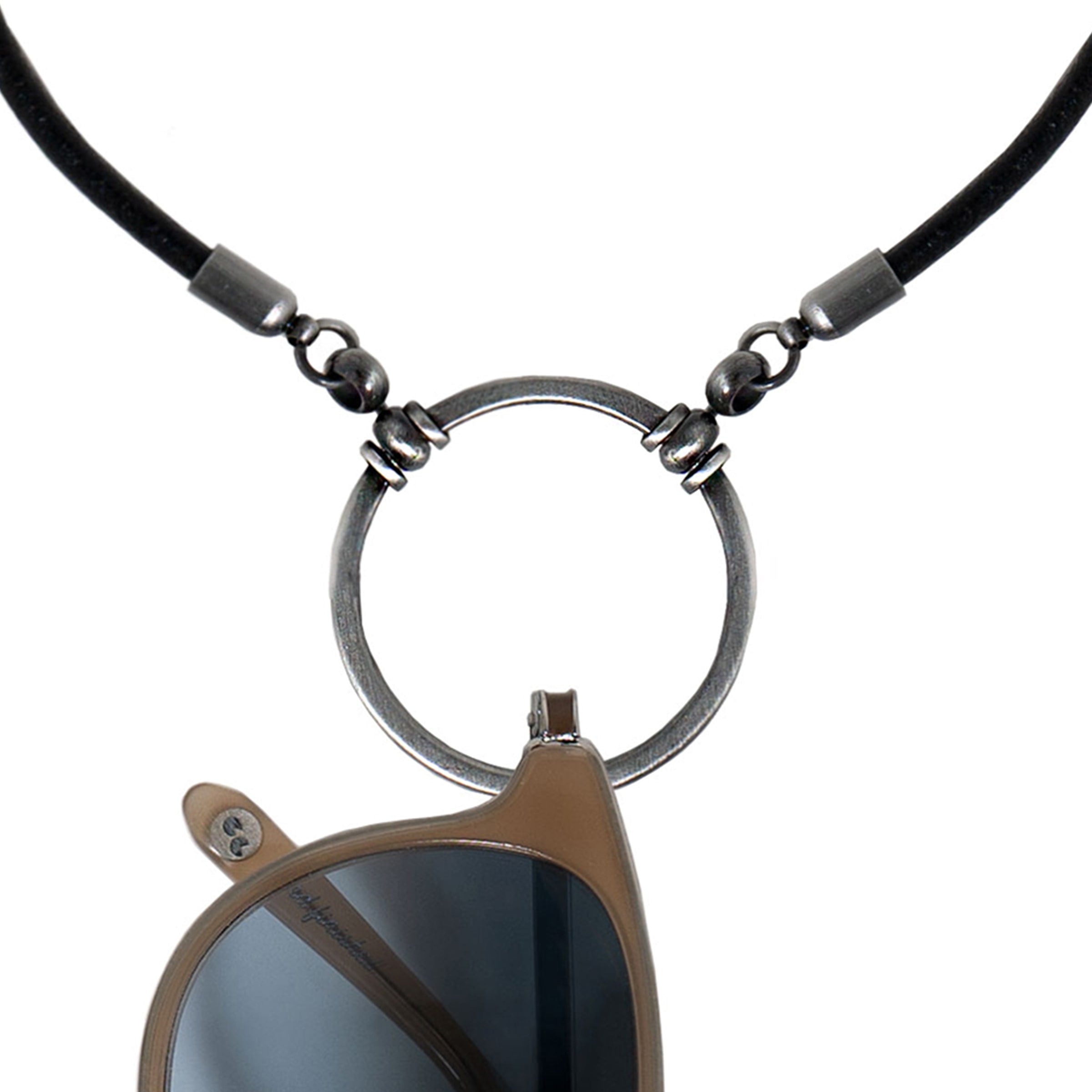 La Loop リング付きネックレス 黒 Shop All